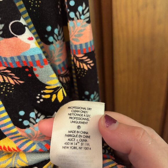 Alice + Olivia Whimsical Stace Face Long Sleeve - Picture 6 of 9